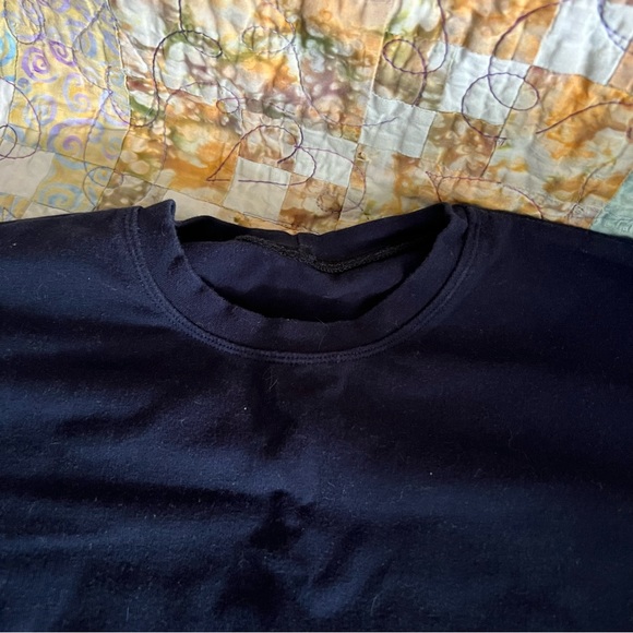 Snuggabumz Handmade/Small Shop Basic Navy Blue Short Sleeve Tee - Size 4-6 Years - Picture 2 of 2